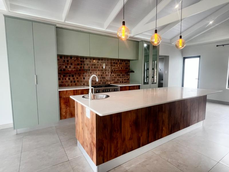 3 Bedroom Property for Sale in Fraaiuitsig Western Cape